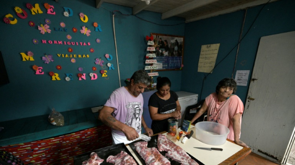 Argentine: entre inflation et "audit" de l'aide, les soupes populaires comptent leurs p&acirc;tes
