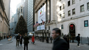 La Bourse de New York mitig&eacute;e, cherche un rebond de fin d'ann&eacute;e