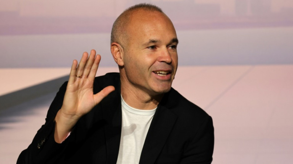 "La pelouse, c'est fini": Iniesta, l&eacute;gende du Bar&ccedil;a et de la Roja, prend sa retraite