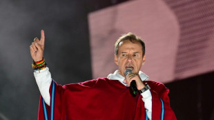 Los candidatos de derecha cierran sus campañas en Bolivia con recetas distintas para la crisis