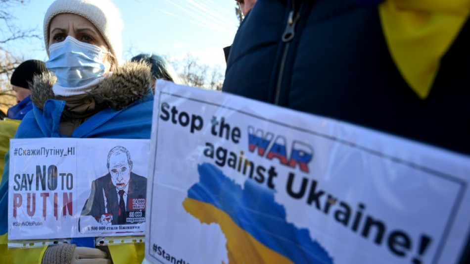 L'intense activit&eacute; diplomatique &eacute;choue &agrave; apaiser la tension autour de l'Ukraine