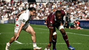 Happier at home, Bordeaux hammer Lyon in Top 14