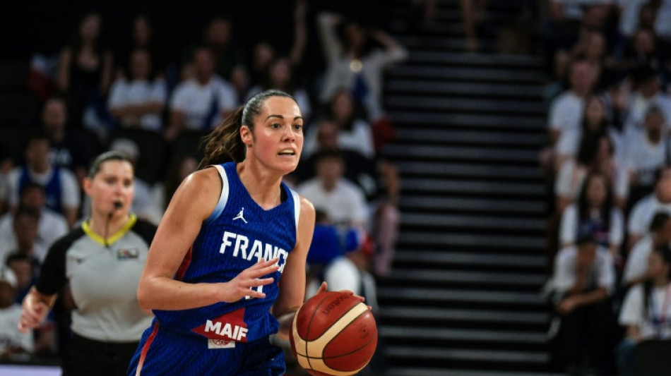 Basket: les Bleues signent une troisi&egrave;me victoire, contre la Serbie