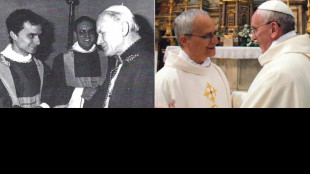 Il Papa ai cardinali, 'riprendo il cammino da Francesco'