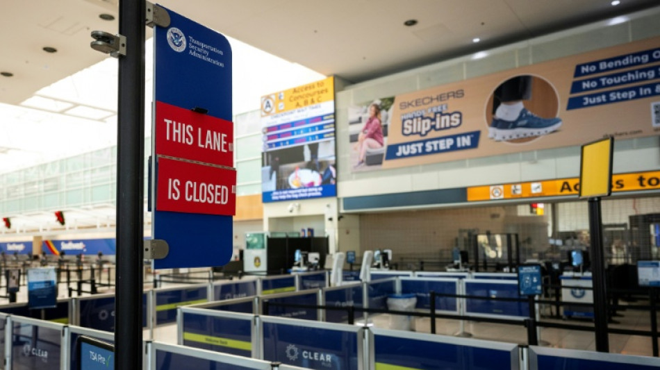 Trump amea&ccedil;a controladores a&eacute;reos por aus&ecirc;ncias durante 'shutdown'