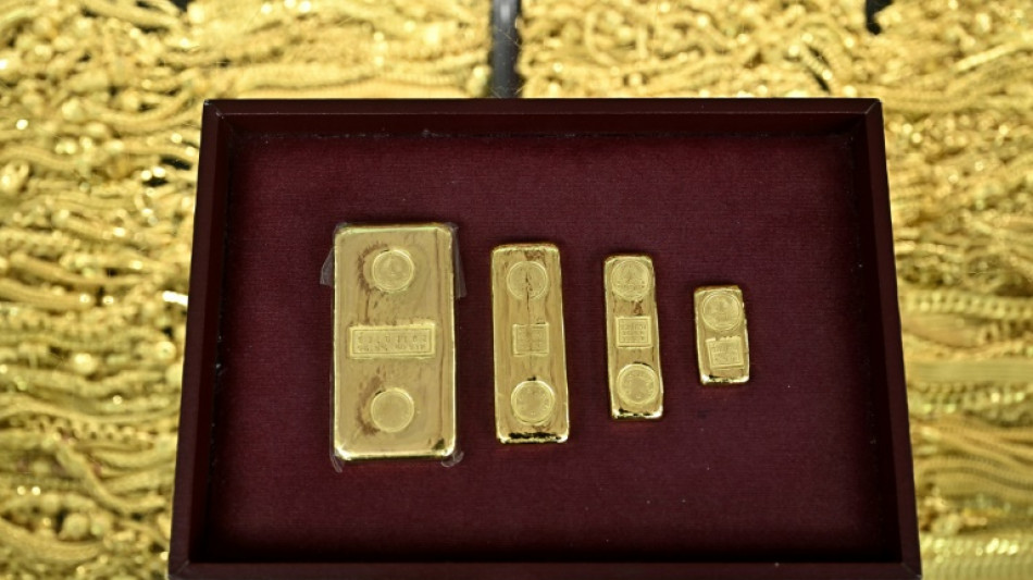 Betr&uuml;ger erbeuten in Baden-W&uuml;rttemberg Gold f&uuml;r hunderttausend Euro von Senior