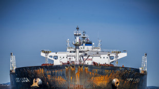 Media, esplosioni su una petroliera in un porto russo