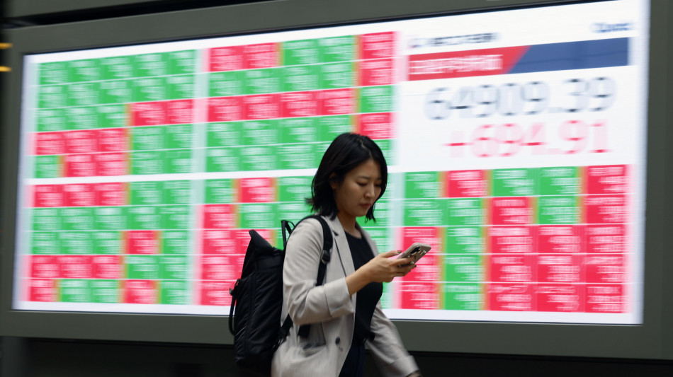 Borsa di Tokyo, apertura in netto calo (-1,56%)