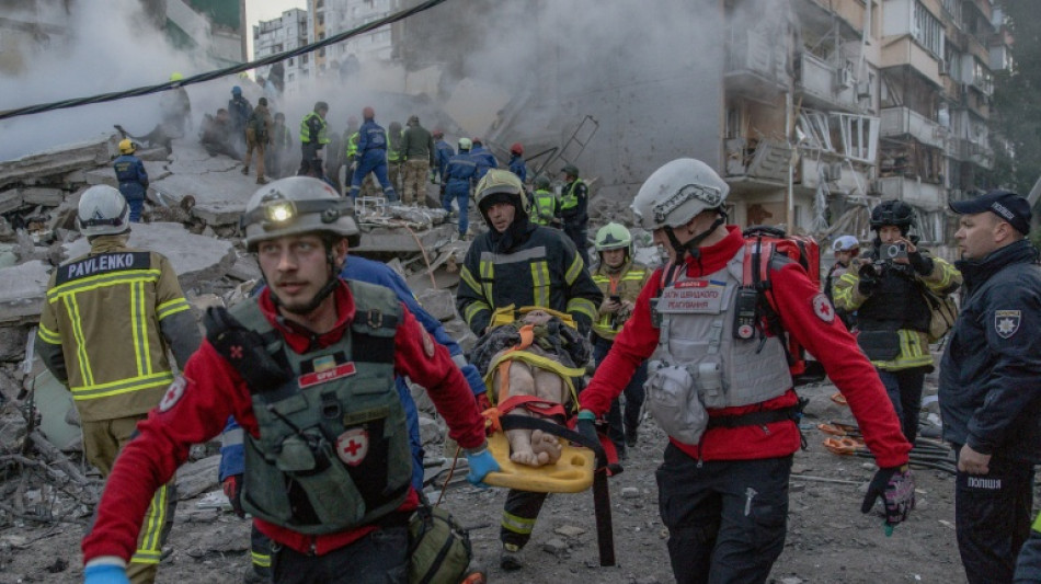 Un intenso bombardeo ruso sobre Kiev deja 5 muertos y debilita las esperanzas de paz