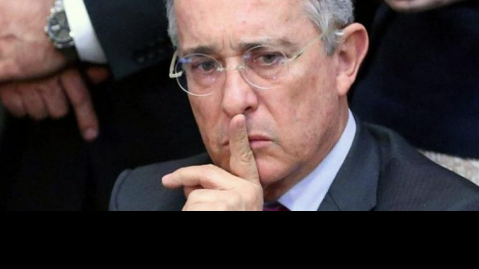 Colombia: Uribe resta ai domiciliari, respinto il suo ricorso