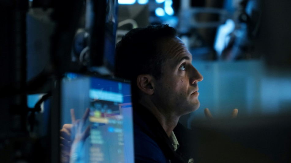 Wall Street ouvre en hausse, le Dow Jones &agrave; la chasse au record