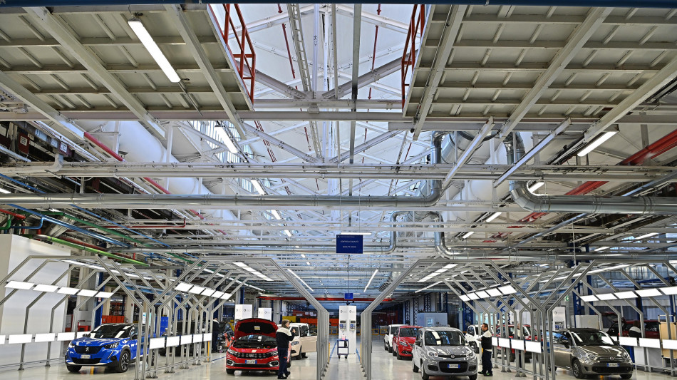 In Eurozona -0,3% prezzi produzione industriale ad agosto