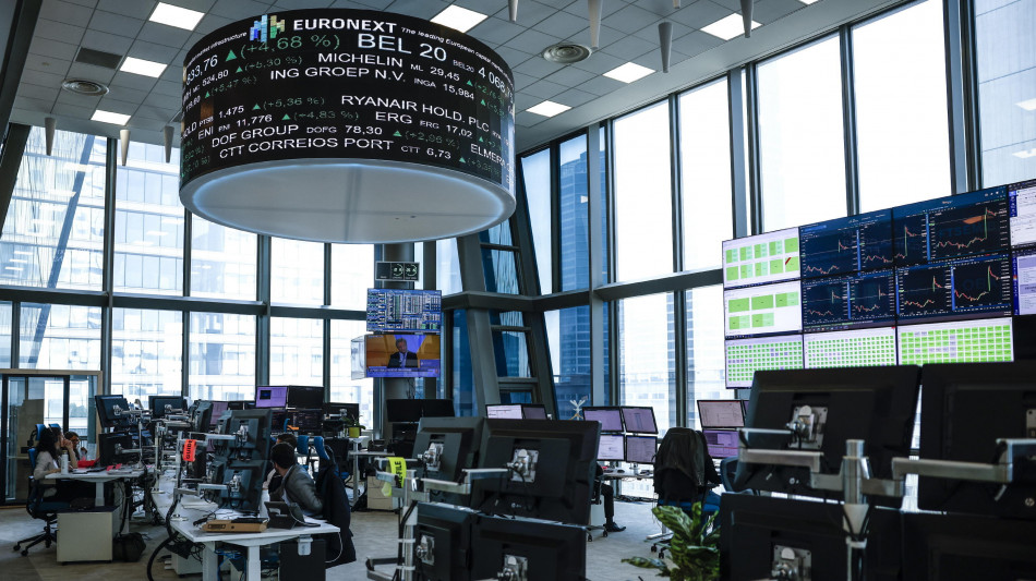 Borsa: l'Europa &egrave; cauta con tensioni geopolitiche, Milano +0,09%