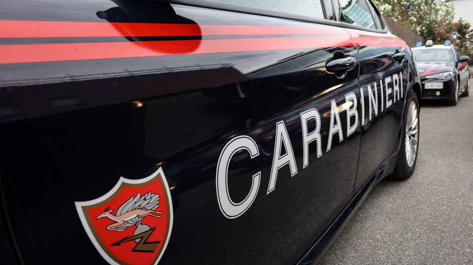 Una donna denuncia, 'violentata in un parco a Roma'