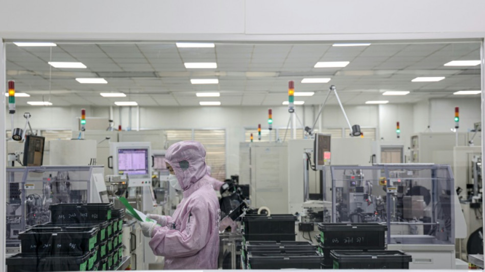China acusa Europa de impor barreiras comerciais injustas às suas empresas