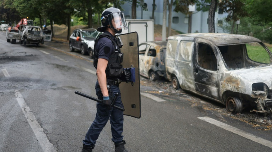 Conmoci&oacute;n en Francia tras ataque contra casa de alcalde durante quinta noche de disturbios