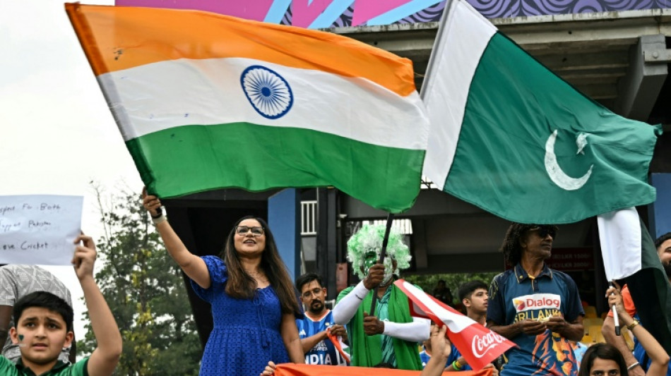 Fan frenzy as India&ndash;Pakistan clash in T20 World Cup