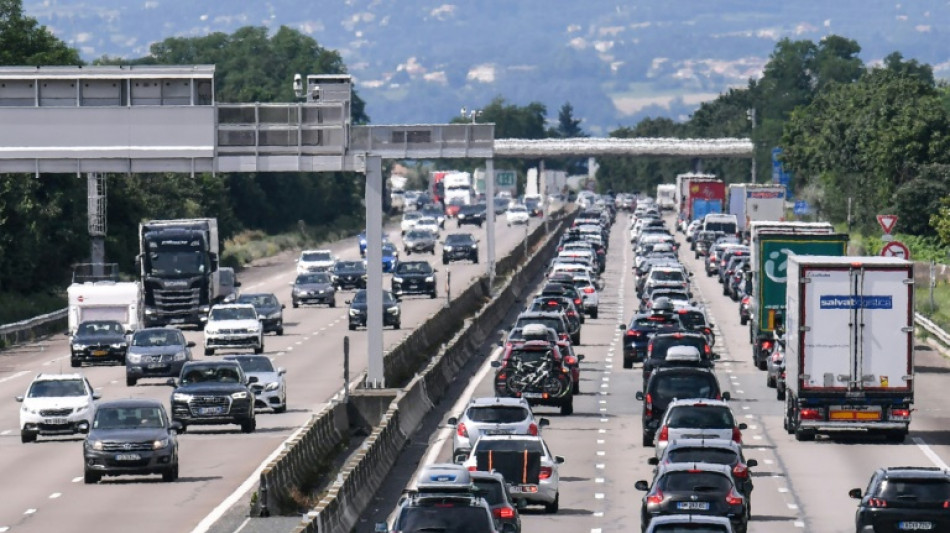 Les soci&eacute;t&eacute;s d'autoroute font un geste au p&eacute;age cet &eacute;t&eacute;