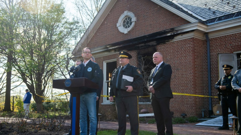 Un homme inculpé pour tentative de meurtre après l'incendie au domicile d'une figure démocrate américaine