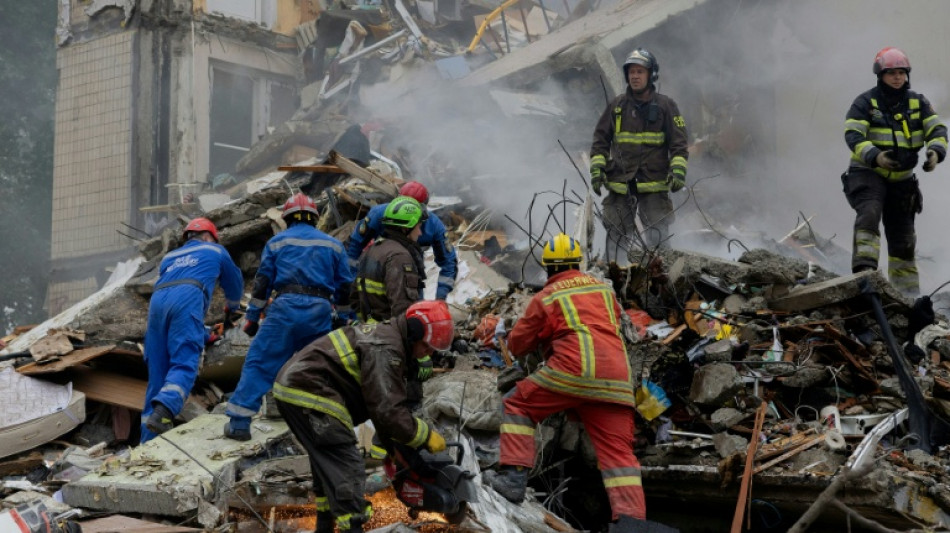 Ucrania, de luto por letal bombardeo del jueves en Kiev que dejó 31 muertos