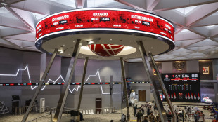 Borsa: Jakarta crolla a -9,19% e viene sospesa, Singapore -8,5%