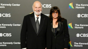 La policía investiga la muerte del cineasta Rob Reiner y de su esposa como un "aparente homicidio"