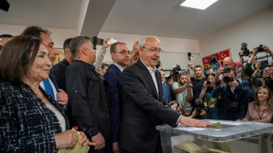 Pr&auml;sidentschafts- und Parlamentswahl in der T&uuml;rkei begonnen
