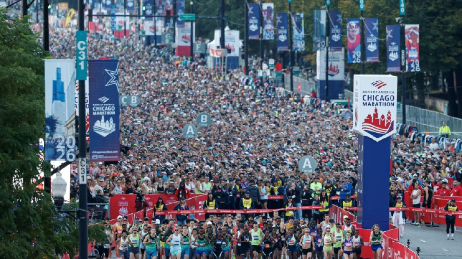 Kipruto claims Chicago Marathon as Feysa defends women's title