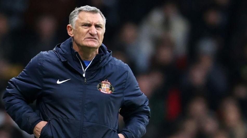 Sunderland into Championship play-offs after Millwall collapse