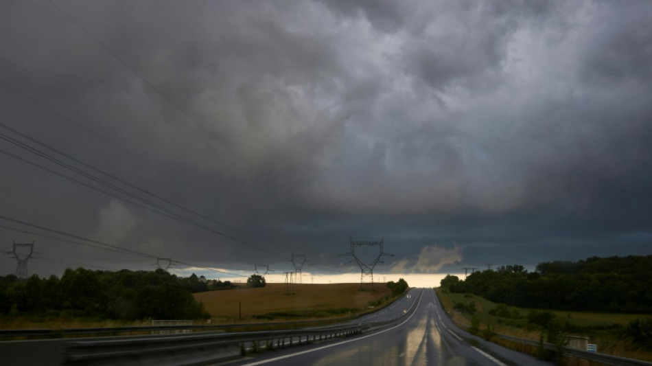 Huit départements toujours en vigilance orange pluie-inondation ou canicule