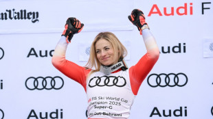 La esquiadora suiza Lara Gut-Behrami, lesionada en la rodilla durante un entrenamiento