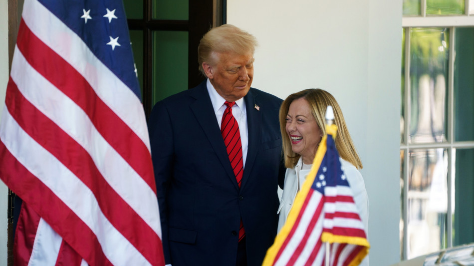 Trump, 'europei parassiti? Non l'ho mai detto'