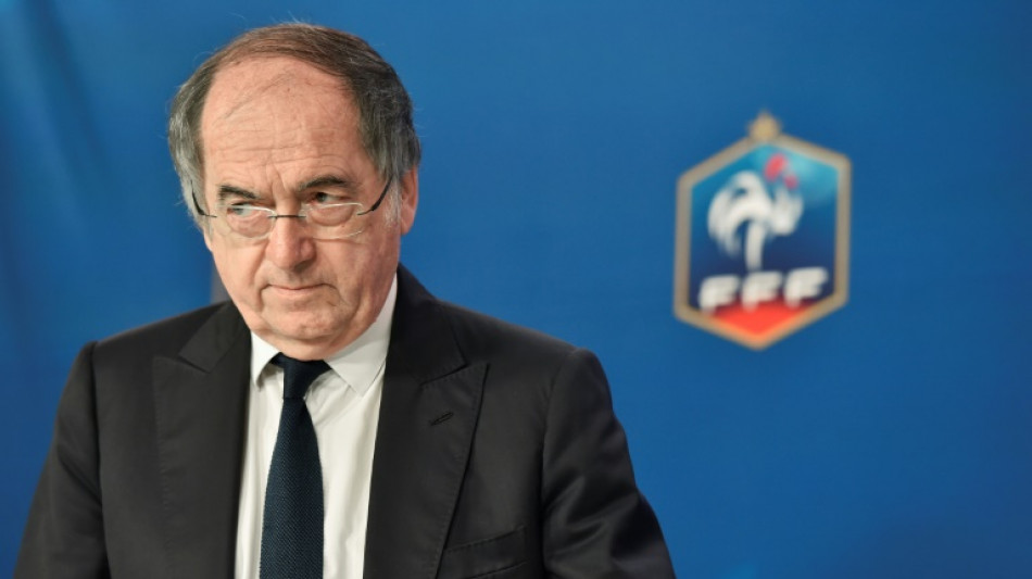 FFF: Le Gra&euml;t s'en va et contre-attaque