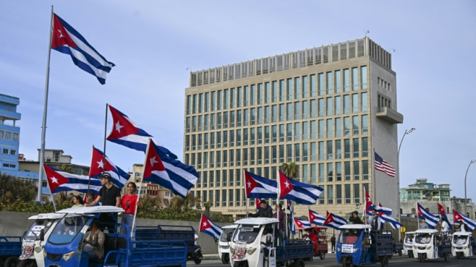 Cubans demand end of US embargo in bike protest