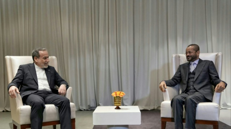 EUA e Ir&atilde; negociam na Su&iacute;&ccedil;a entre press&otilde;es militares e amea&ccedil;as