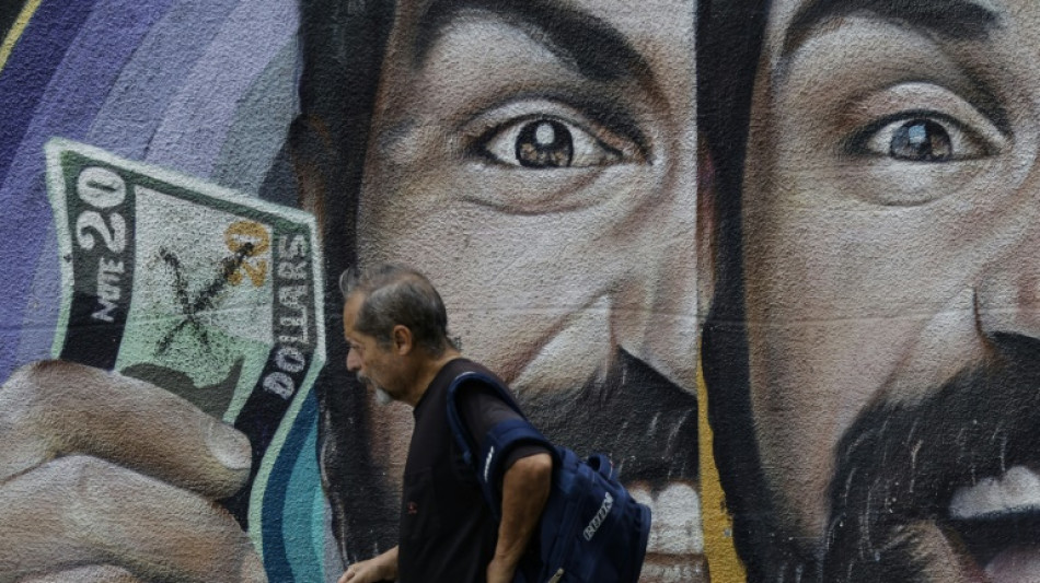 Au Venezuela, un contrôle des taux de change avec police et prison