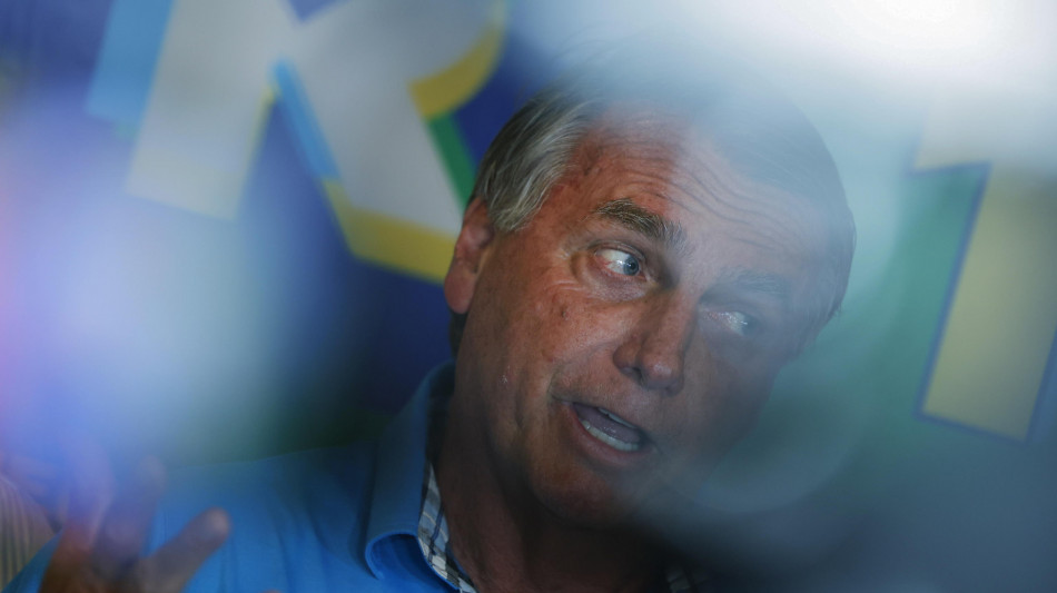 Bolsonaro, 'sar&ograve; io il candidato della destra al voto del 2026'