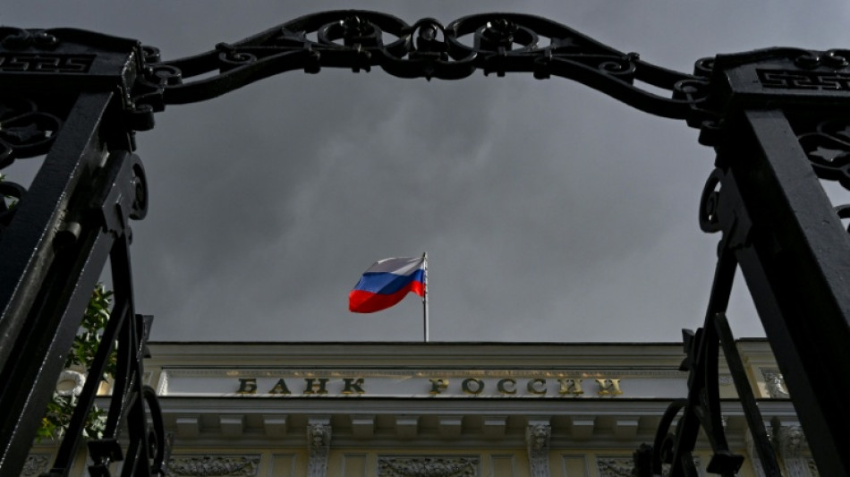 Russian inflation drops sharply in 2025 