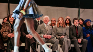 En pleine tourmente autour d'Andrew, Charles III ouvre la Fashion Week de Londres