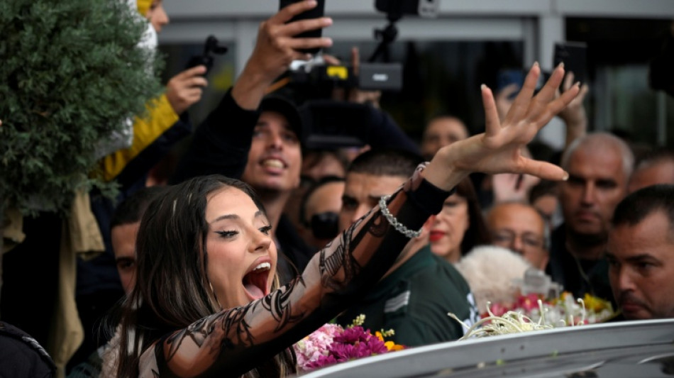 ESC-Siegerin Dara bei R&uuml;ckkehr nach Bulgarien von hunderten Fans gefeiert