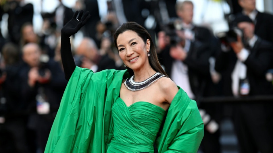 Atriz Michelle Yeoh receber&aacute; Urso de Ouro no pr&oacute;ximo Festival de Berlim