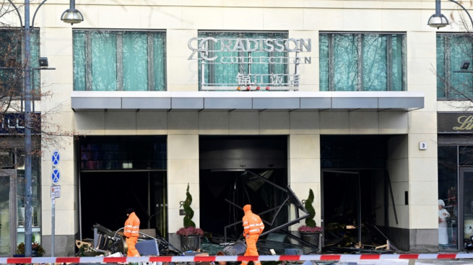 Allemagne: un aquarium g&eacute;ant explose au milieu d'un h&ocirc;tel &agrave; Berlin