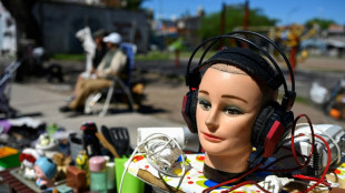 To make ends meet, Argentines sell their possessions