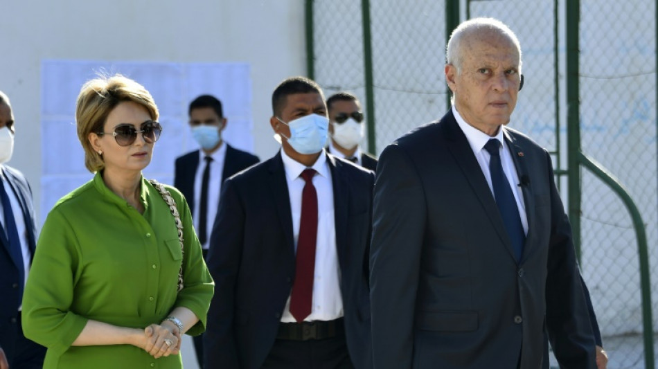 Les Tunisiens votent sur une Constitution controvers&eacute;e 