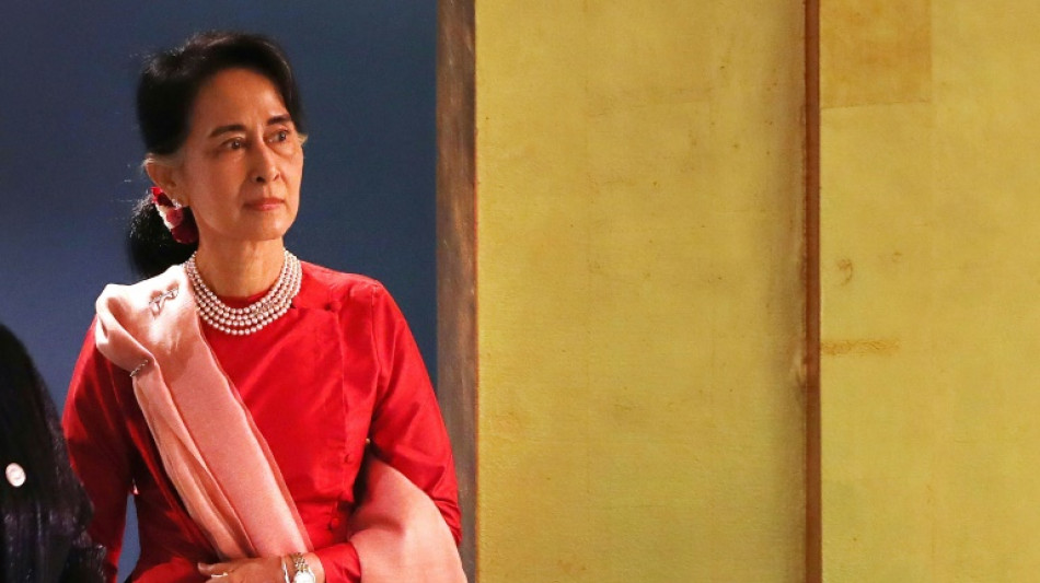 Birmanie: Aung San Suu Kyi transf&eacute;r&eacute;e de sa prison &agrave; un b&acirc;timent gouvernemental