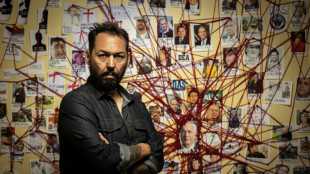 Exil&eacute; en France, l'avocat colombien Daniel Mendoza publie la 3e saison de la s&eacute;rie Matarife