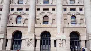 Borsa: Milano cauta (+0,1%), balza Recordati, frena Leonardo