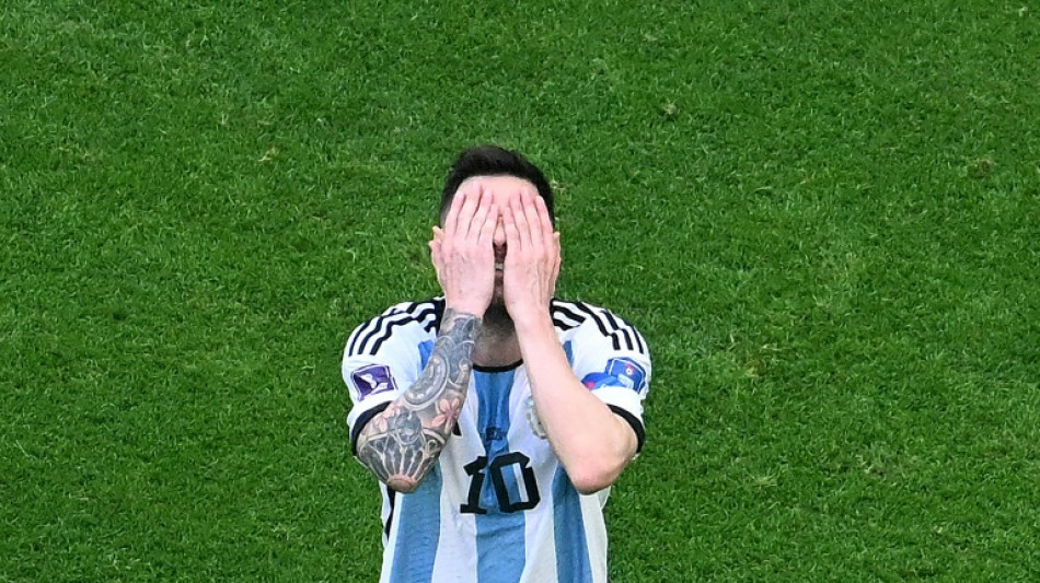 Mondial: la France s'&eacute;lance, Messi s'ensable, Ronaldo sans club