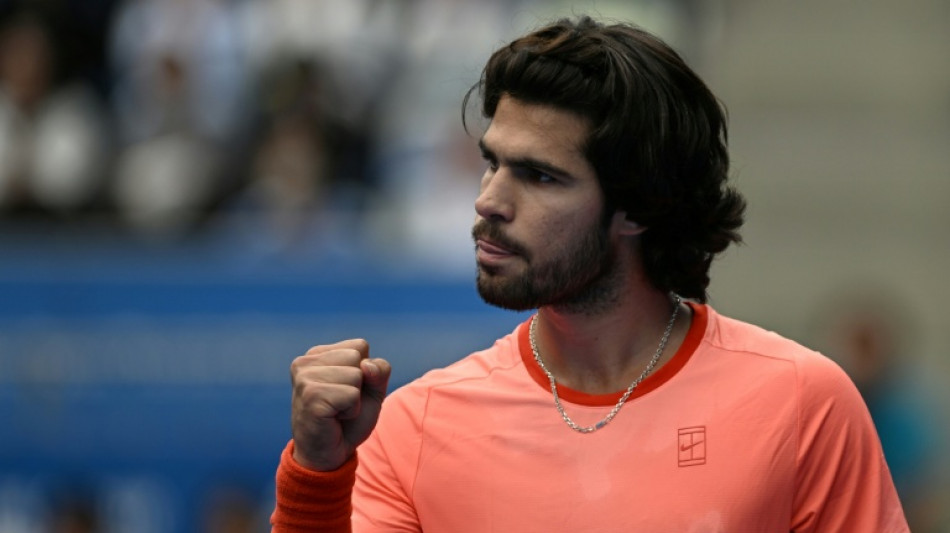 Alcaraz avan&ccedil;a &agrave;s semifinais do Aberto do Jap&atilde;o ap&oacute;s desist&ecirc;ncia de Shapovalov