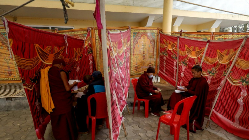 Exiled Tibetans elect government in vote condemned by China